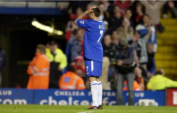 Fotografie rara cu familia lui Adrian Mutu. Cat de schimbati sunt copiii săi, Mario e de nerecunoscut