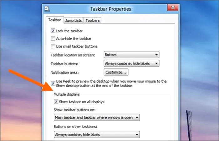 Microsoft Windows 8 multiple displays taskbar