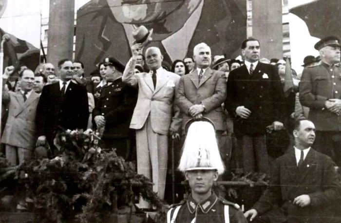 Votare in comunism