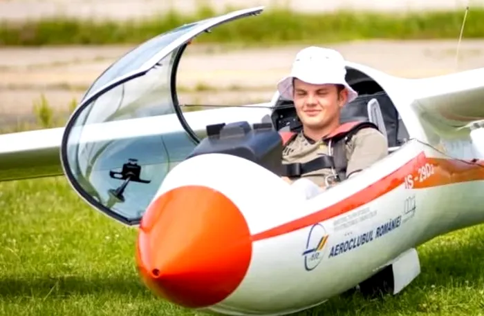 Emanuel Marcel But, tânărul pilot care și-a pierdut viața într-un accident de planor
