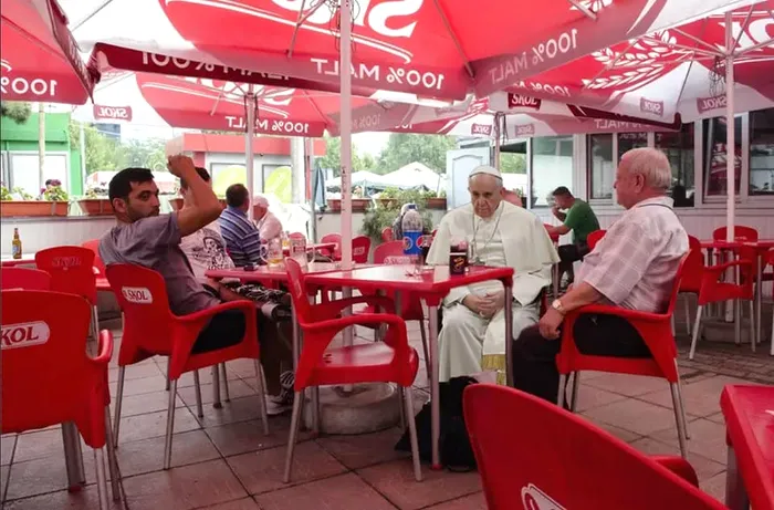 Papa Francisc Romania glume