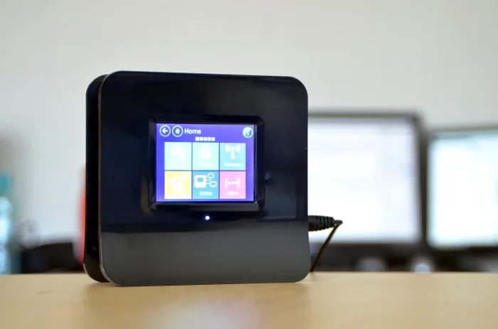 Review Securifi Almond (1)