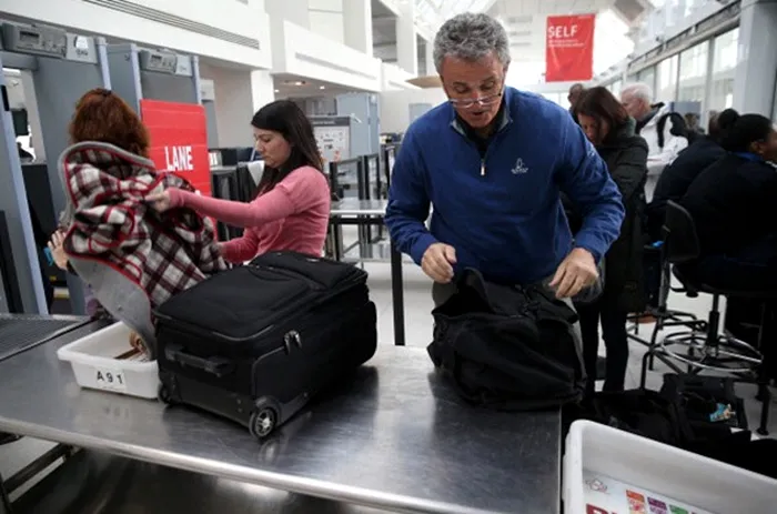 tsa reguli avion sua gadgeturi airport-screening