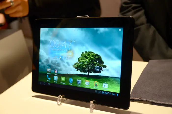 padfone 2 station