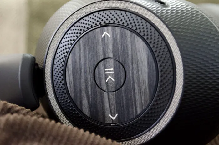 plantronics backbeat pro 2