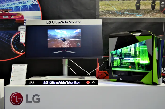 lg monitor gaming east european comic con 2018