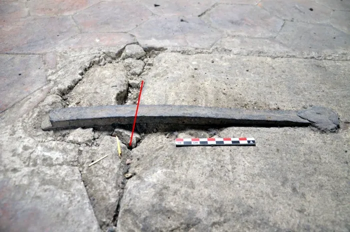 descoperire-ziduri-catedrala-notre-dame-incendiu