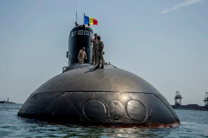 Submarinul românesc Delfinul