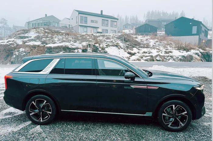 SUV-ul Hongqi - mașină chinezească de lux / foto: www.motor.no