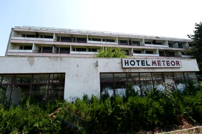 hoteluri-dezafectate-litoral-romanesc