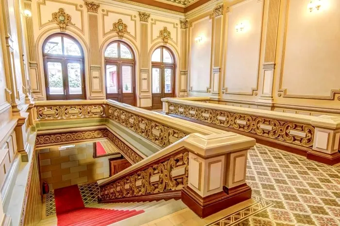 Se vinde Palatul Bragadiru! Cât costă bijuteria arhitecturală din București și ce poveste impresionantă ascunde