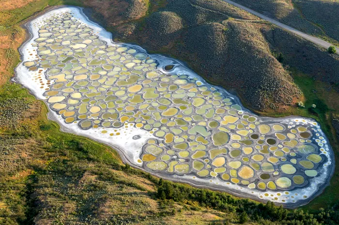 Spotted Lake, Canada