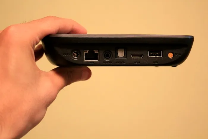 ASUS O!Play Media Pro spate
