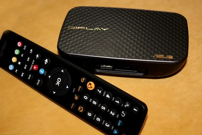 Design ASUS O!Play Media Pro