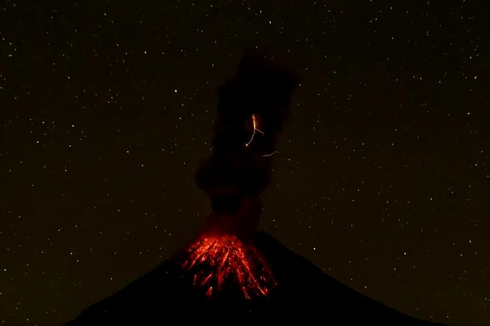 Vulcanul Colima 1