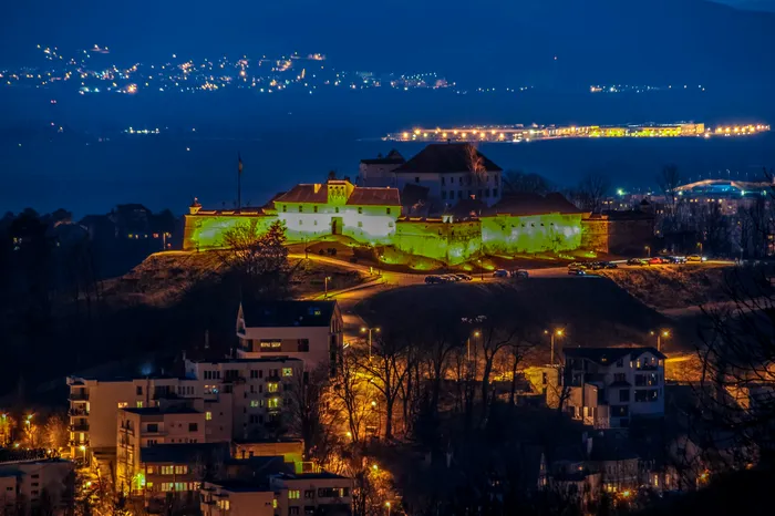 monument-brasov-cetatuie-comoara