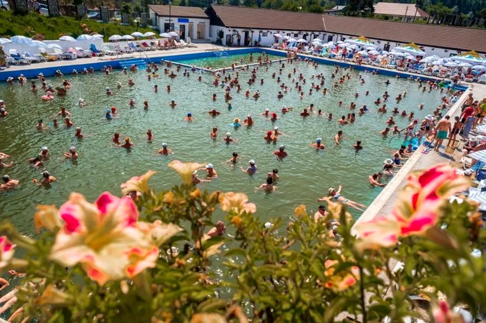 Ștrandul fără fund, Ocnele Mari Sursa Vâlcea Turistică