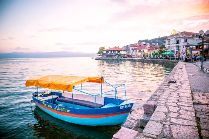 Ohrid din Macedonia, lacul care se confundă cu marea.