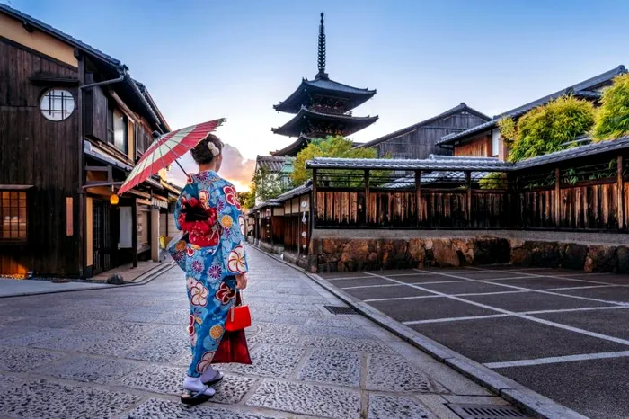 Nativii Capricorni exploreaza orasul japonez Kyoto