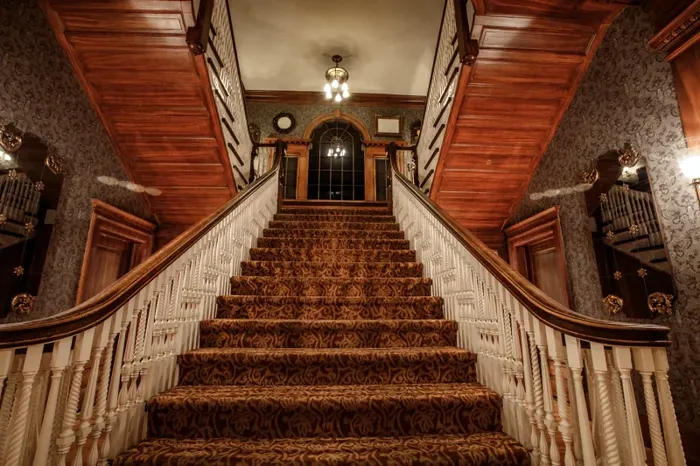 Se spune ca Hotelul Stanley din Colorado, SUA, ar fi bantuit, fiind inspiratia pentru romanul The Shining al lui Stephen King