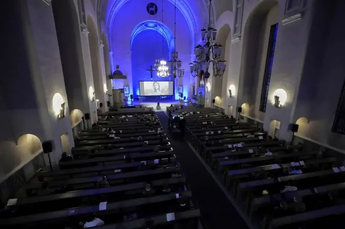 Biserica AI preot slujba 1