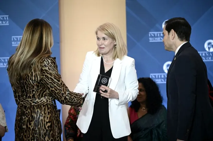 Cine este românca premiată şi lăudată de Melania Trump, în SUA. Georgiana Pascu a impresionat-o pe Prima Doamnă