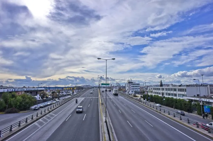 Detaliile de care trebuie sa tina cont soferii pe autostrazile din Grecia