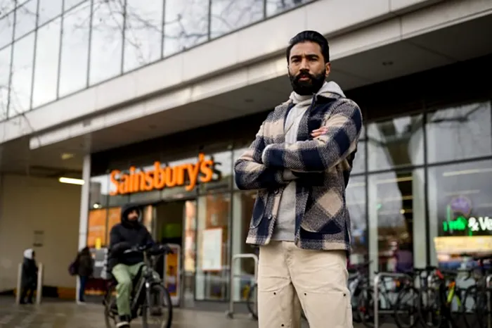 eroare recunoastere faciala Warren