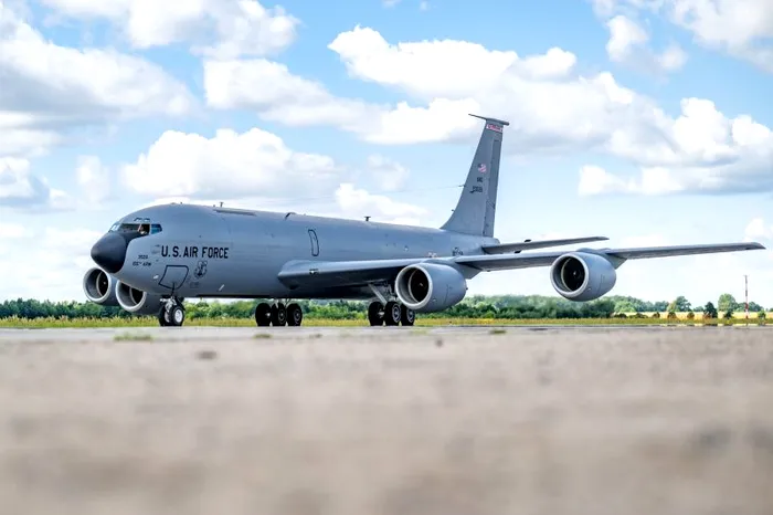 avioane Boeing KC-135 Stratotanker