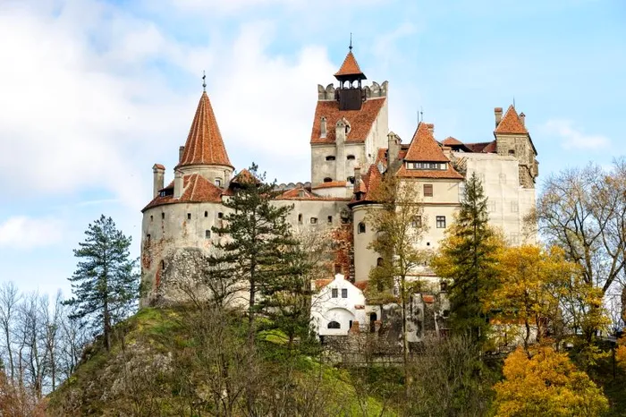 Castelul Bran, unul dintre locurile preferate de turiştii străini (Foto: Profimedia)