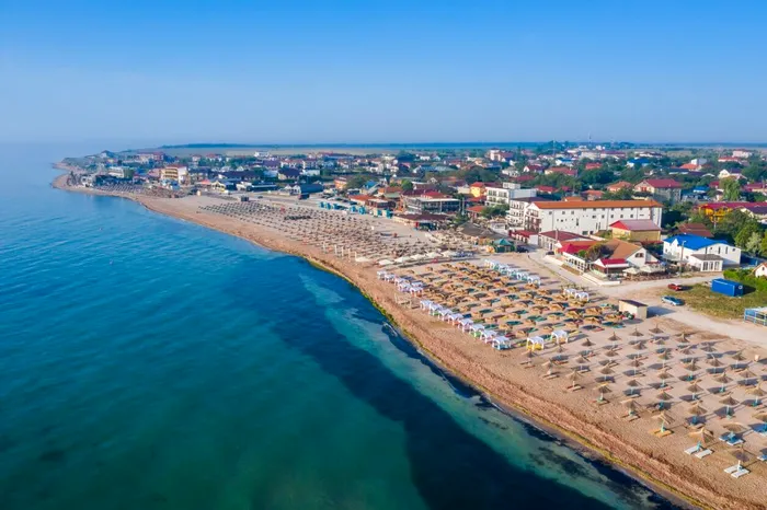 Câte grade are apa Mării Negre la început de iunie 2024. Mii de turiști au luat cu asalt litoralul