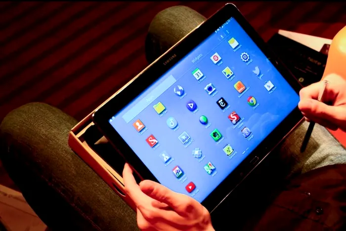 Sasmsung Galaxy Note 12--8