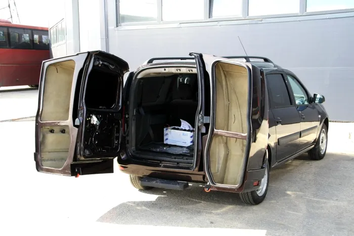 Dacia-Logan-MCV-Lada-Largus