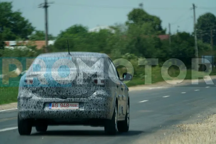 Dacia Logan in probe
