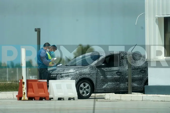 Dacia Logan in probe