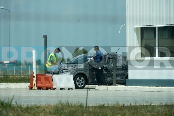 Dacia Logan in probe