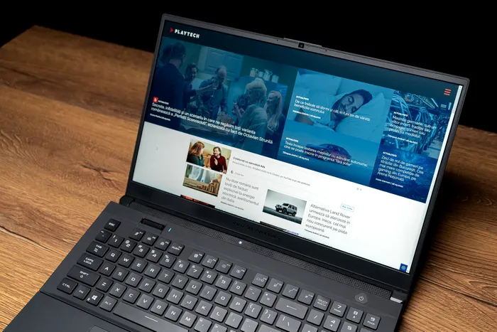 ROG Zephyrus S17 (GX703)