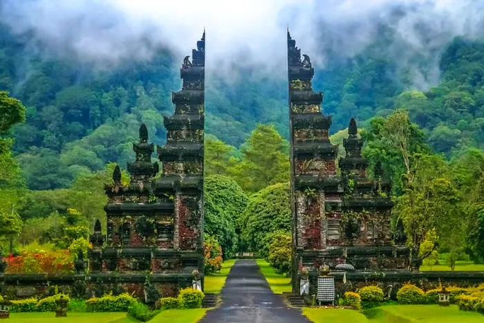 Nativii Fecioara sunt potriviti pentru a merge in Bali