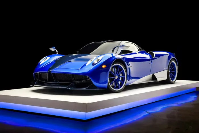 Pagani Huayra Oceano Pacifico, disponibilă la licitație / foto: Bringatrailer.com