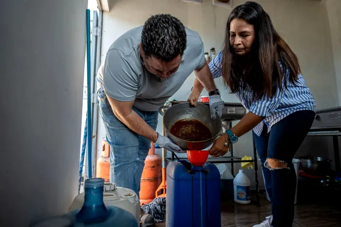 Ulei de Bucatarie Transformat in sapun afacere 1