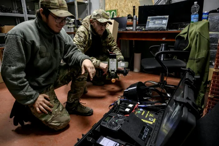 Dronele de atac rusești au început, în ultima perioadă, să dea semne că pot ocoli interceptoarele, folosind senzori controlați de inteligență artificială.