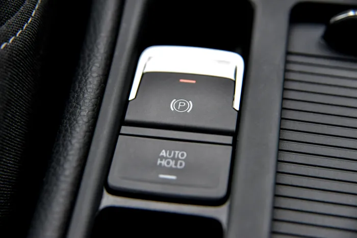 Butonul din masina care te ajuta enorm in trafic