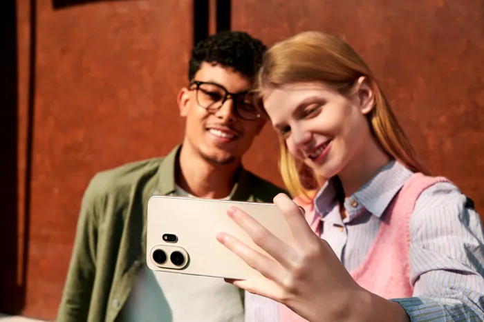 TCL NXTPAPER 70 Pro, noul telefon cu Android lansat la CES 2025