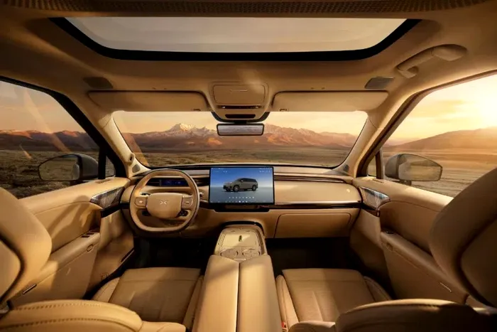 Xpeng GX, alternativă la Range Rover - interior