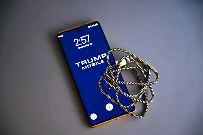Primele teste și impresii cu telefonul patriotic al lui Donald Trump
