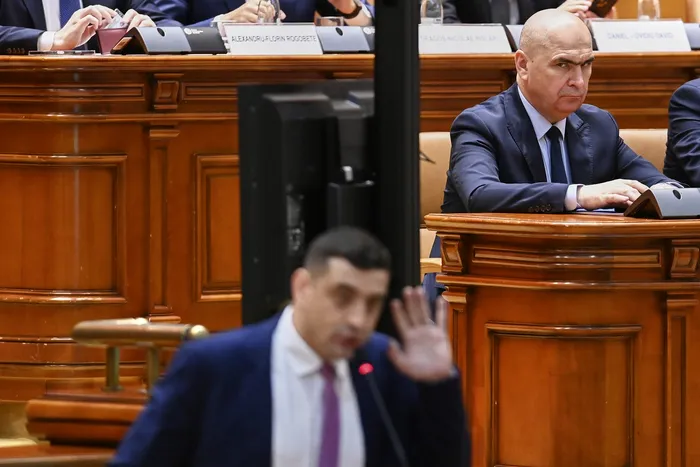 Măsurile economice ale Guvernului Bolojan versus cele propuse de AUR (Foto: Profimedia)
