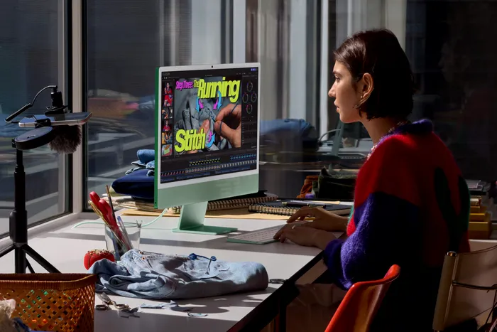 iMac M6 în lumea reală