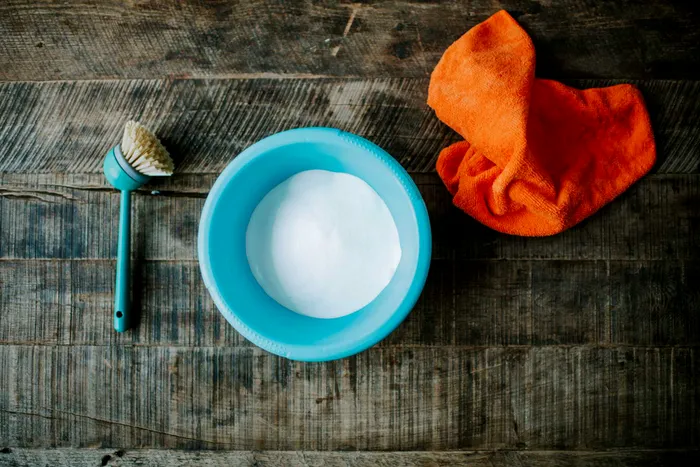 Truc cu bicarbonat de sodiu. Cum poți să scoți zgârieturile de pe ecranele sensibile și lentilele ochelarilor