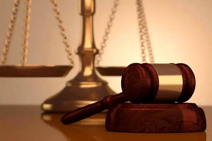 Ce pedeapsă a primit bărbatul care și-a injectat fiica de 14 ani cu o substanță necunsoscută?