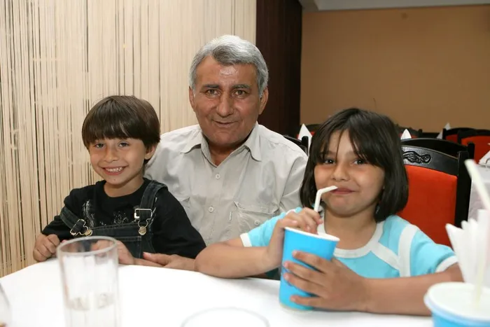 Copiii unui mare fotbalist român au ajuns să cerșească. Ce dramă trăiesc după moarteea tatălui